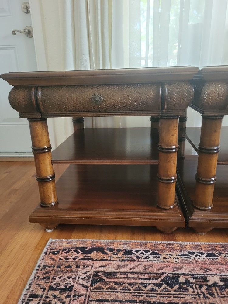 Coffee Table And 2 Small Table