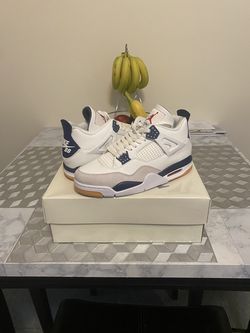 Jordan 4 SB Navy