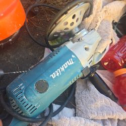 Makita 7" Angle Grinder