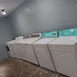 Take advantage of our great Black Friday sale, with washers and dryers starting at $200. We have immediate delivery, contact us now! Offer valid until