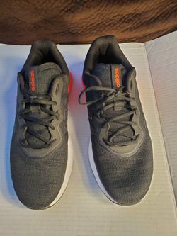 Used Mens Adidas Boost Sneakers Size 11.5