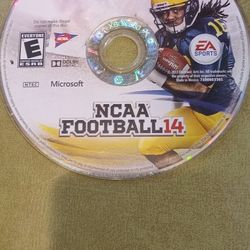 XBOX360 NCAA FOOTBALL 14 Disc Only 6