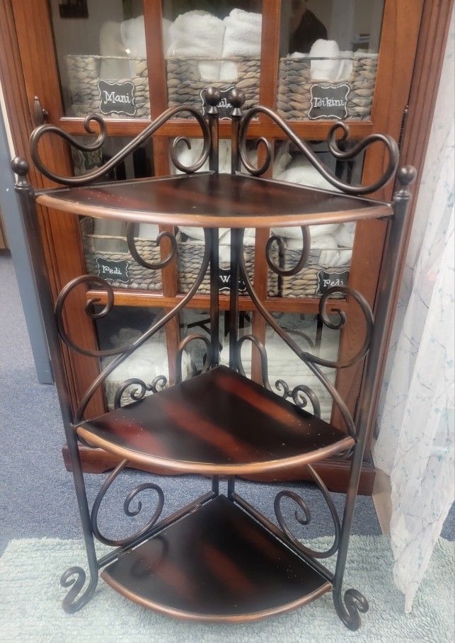 Corner Shelve