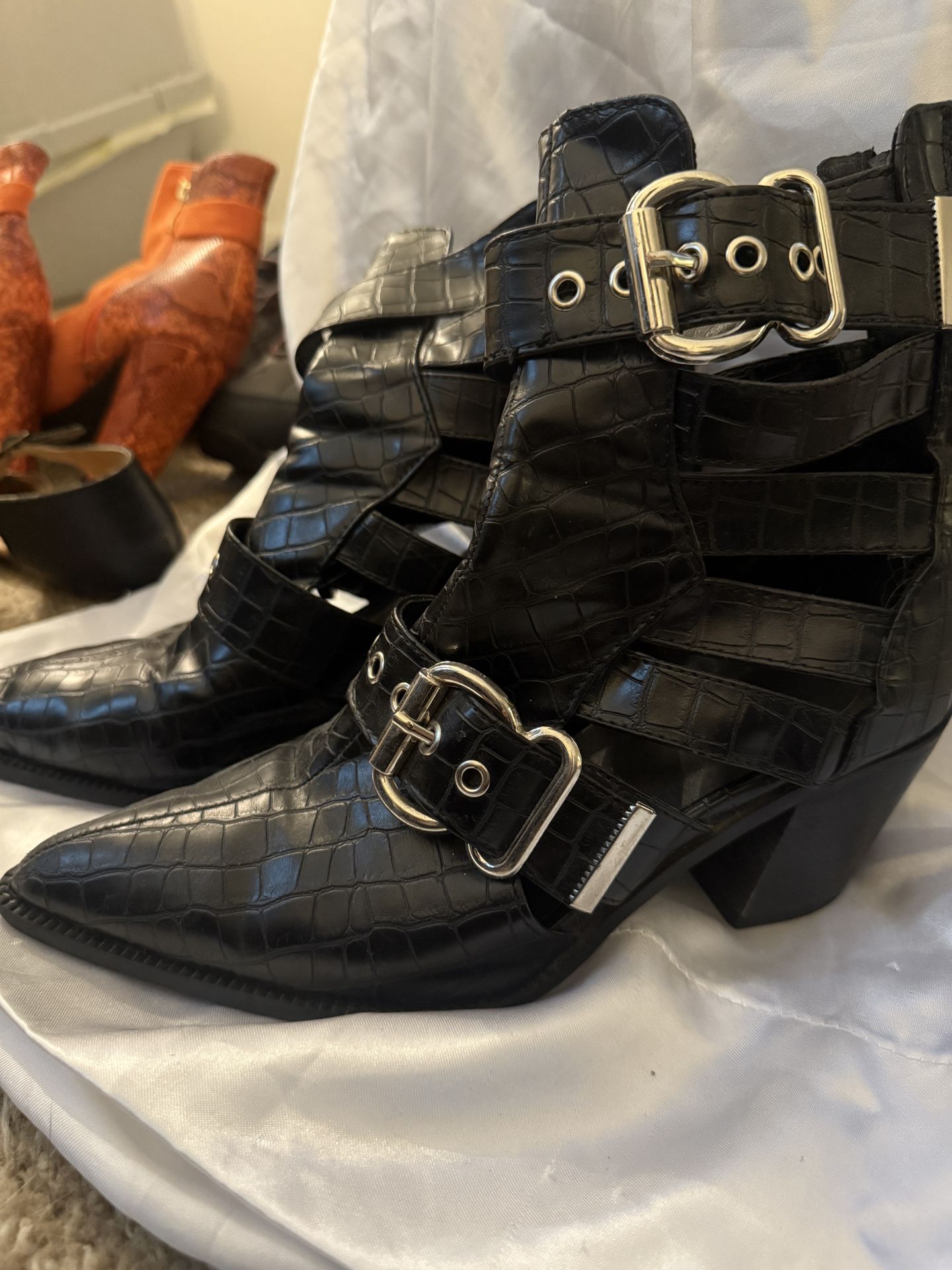 Ankle Boots Women’s Size 8