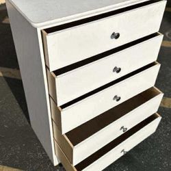 5 Drawer White Color 