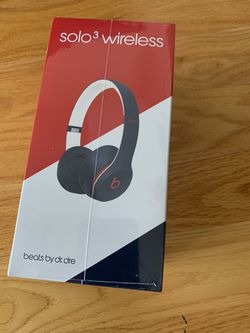 Beats solo3 wireless- brand new