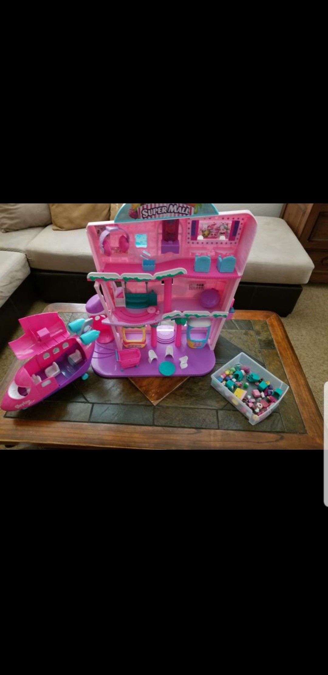 Shopkins house & airplane