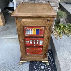 Golden Nugget Slot Machine Cabinet