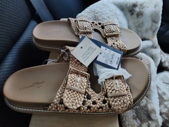 Women sandals