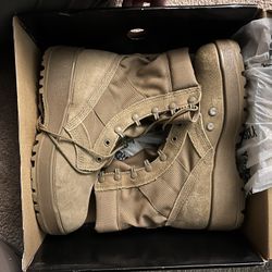 Rocky Entry Level Hot Weather Military Boot (Army Issued)