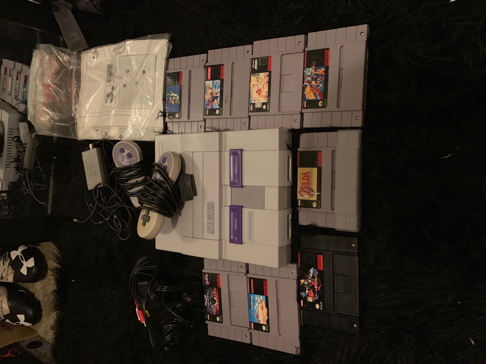 Super Nintendo NES with 2 controllers & 8 games + original instructions manual
