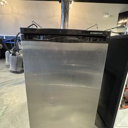 Dual Tap Edgestar Kegerator 