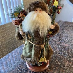 SANTA FIGURE SANTA CLAUS FIGURINE CHRISTMAS DECOR