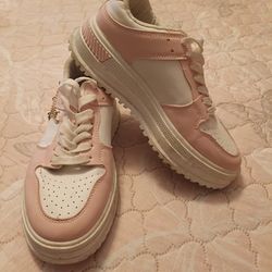 Size 8 Tennis