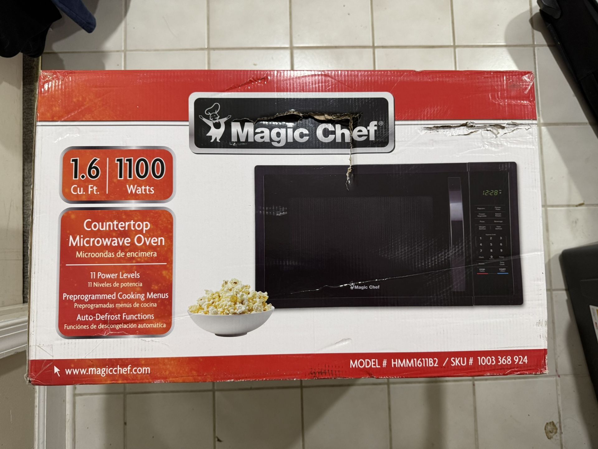 1100W 1.6cu Ft Countertop Microwave