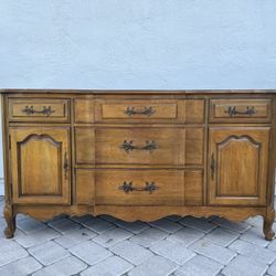 Antique Thomasville Dresser