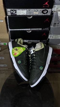 Nike Dunk Low LX 'Avocado'