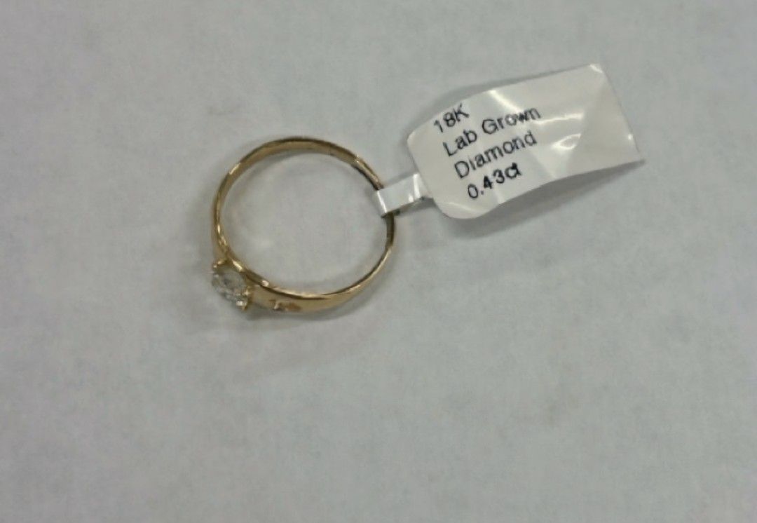 18k Lab Diamond Ring