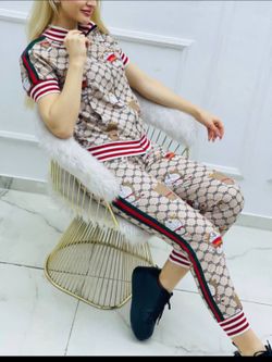 Women’s Top & Bottom Set