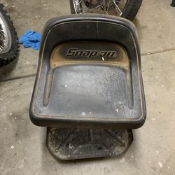 Snap On Roll Away Chair