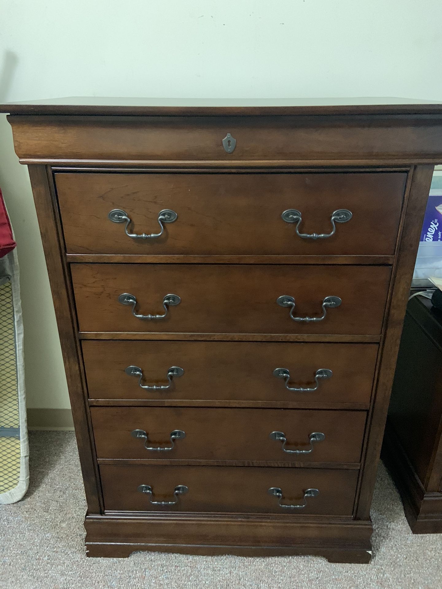 Classic 5-Drawer Chest