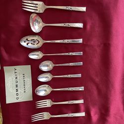 Vintage (Community) Silverplate Service for 8