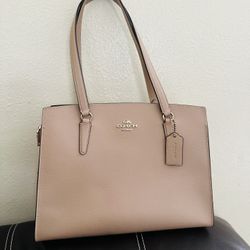 Tan Coach Purse 