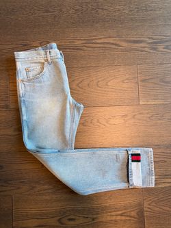 GUCCI - 32” DENIM LIGHT WASH
