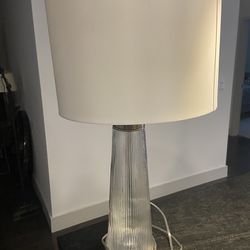 Table Lamp/USB Power Outlet