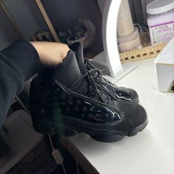 Jordan 13 Cap And Gown Sz 6Y