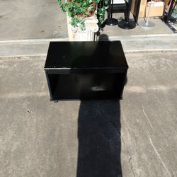 Black TV Stand...On Wheels... Good Condition 👍