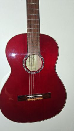 Ortega R121WR Classical Guitar w/gig bag $150obo