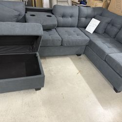 🛋️ NEW  Black Or Grey Bargain Comfy Sectional  w/Pillows 🚛  Avail 🛋️