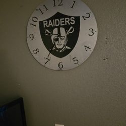 Raiders Clock , Metal, 2'