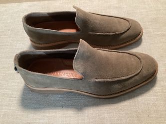 suede beige loafers size 10. “ALLEN EDMONDS” El portal area  Retail $340