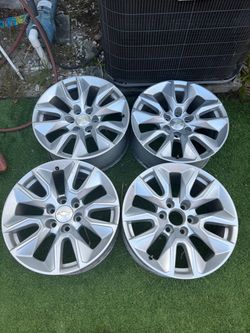 Chevy silverado 1500 R20 Rims