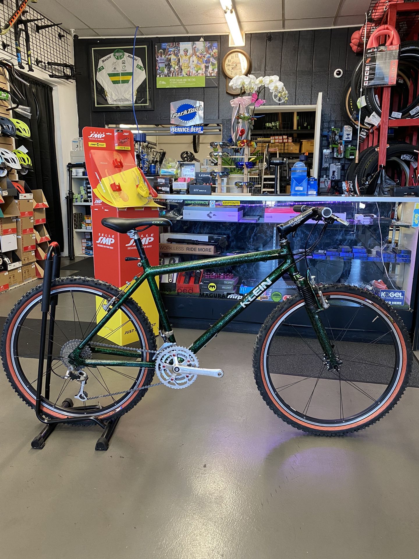 90’s Klein Fervor Mountain Bike 17” Mission Control