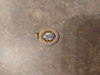 14k gold pendant
