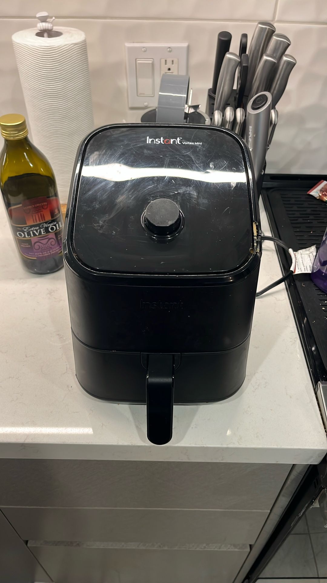 INSTANT VORTEX MINI AIR FRYER