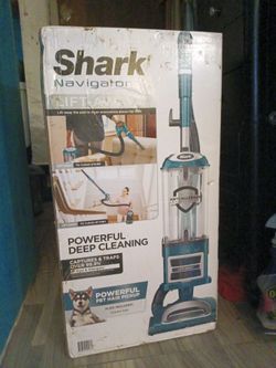 Shark Navigator Lift-Away Upright Vacuum