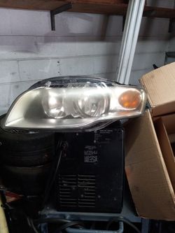 2 Head Lights
