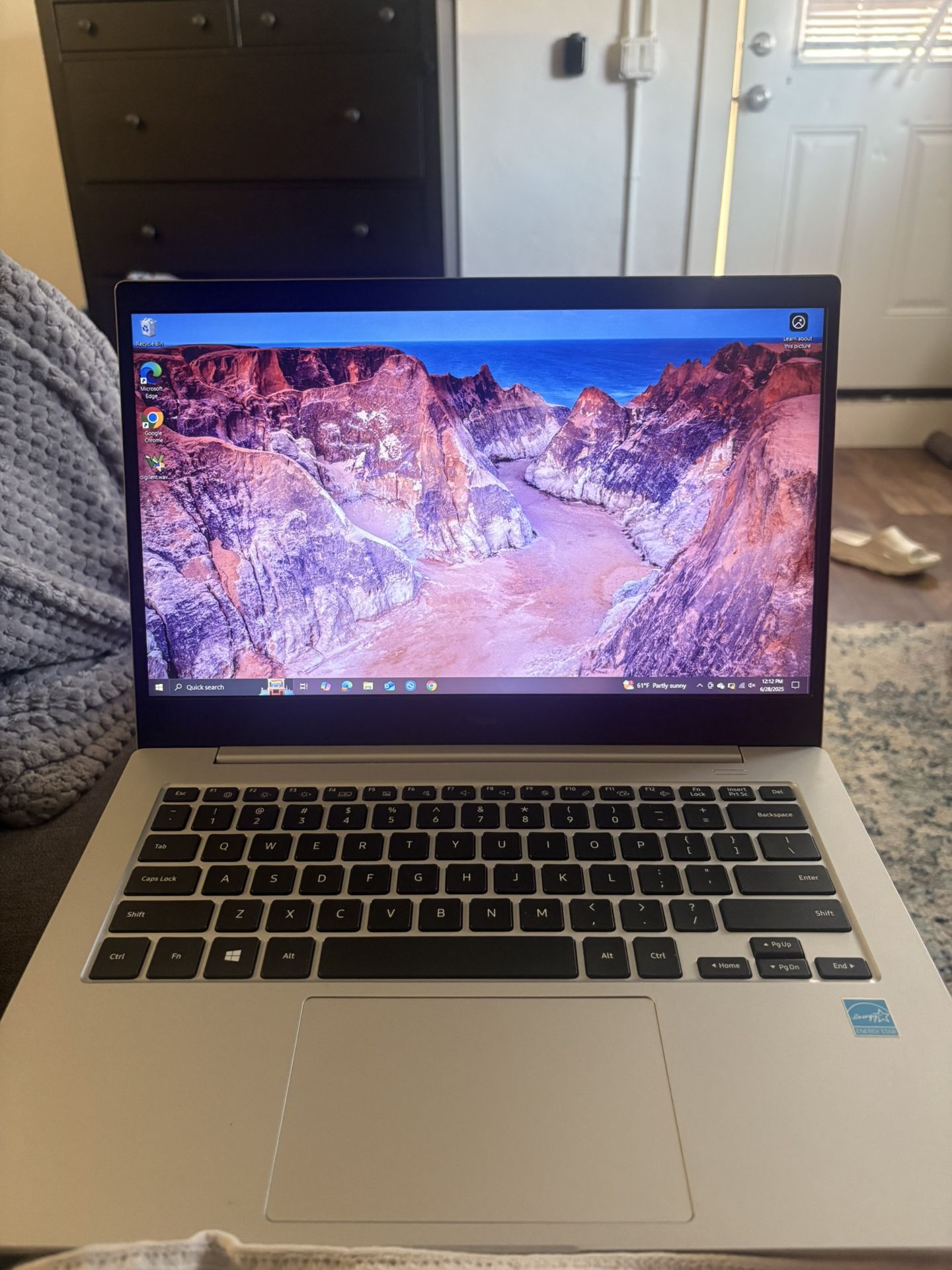 Samsung Galaxy Book Go Laptop