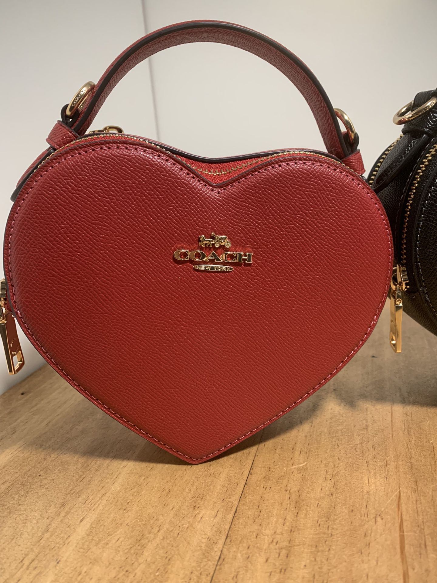 Coach Heart Bag for Sale in Chino, CA - OfferUp