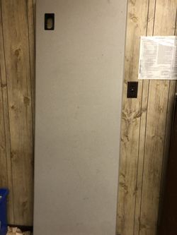 Office desk top 6 fitters 3 of them 70$ a piece and 3 footers 45$ a piece