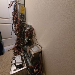 Lots of old power supplies. Only a couple AT.