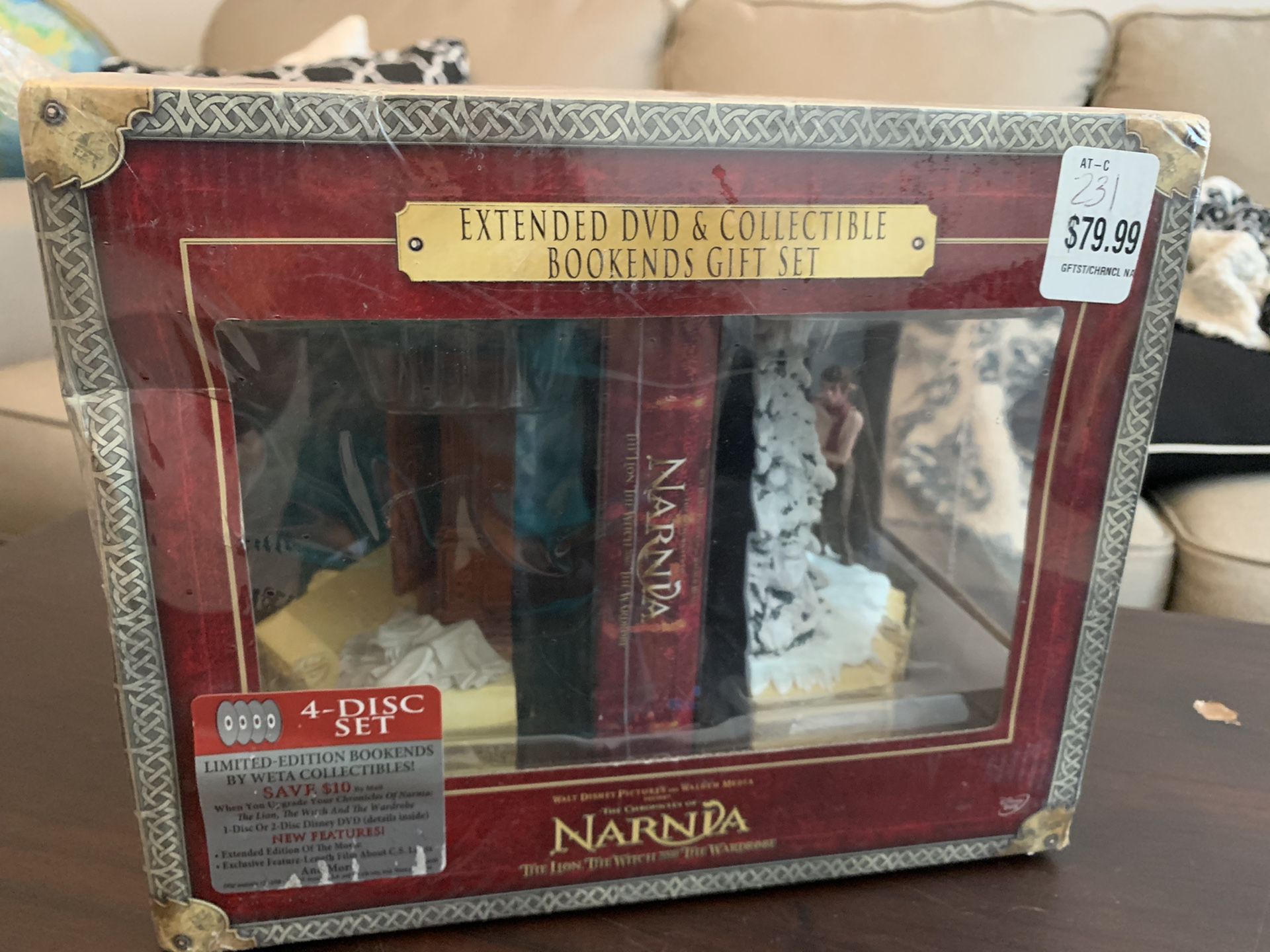 Chronicles of Narnia DVD collectible bookends gift set