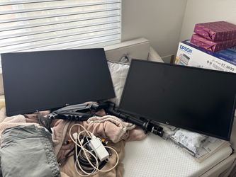 Dual LG 32” monitors & Arm