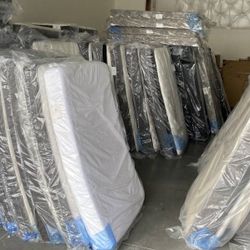 24hrs Same Day Delivery Se Habla Esp Twin Mattress 99 Full 159 Queen Bed 179 King 229 Cali King 229 Se Habla Espanol All Sizes Available 