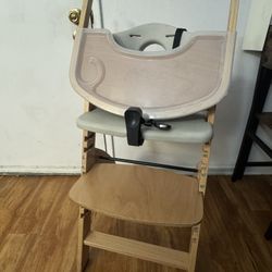 Amiie High Chair 