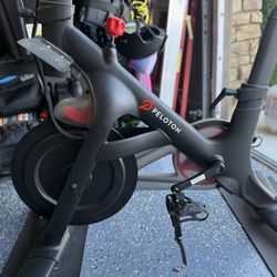 Peloton Bike 2nd Version  $650